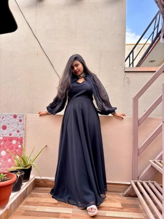 Black Elegant Maxi Dress 1